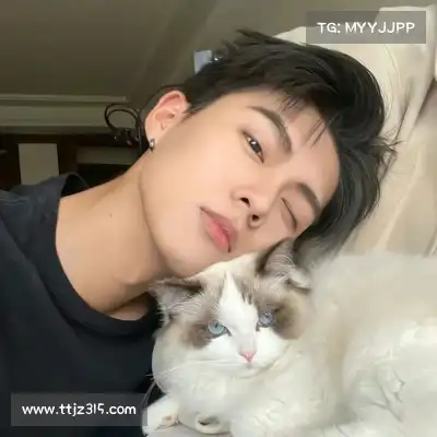 秋焰蓓